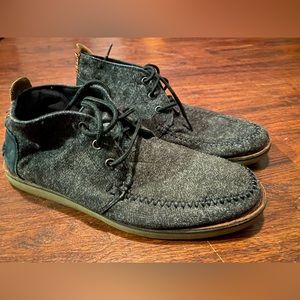 Toms Charcoal Mid Chukka Boot Size 8